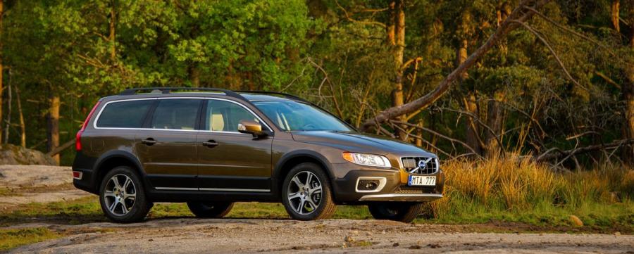  Volvo XC70 2013 года  (фото 8 из 13)